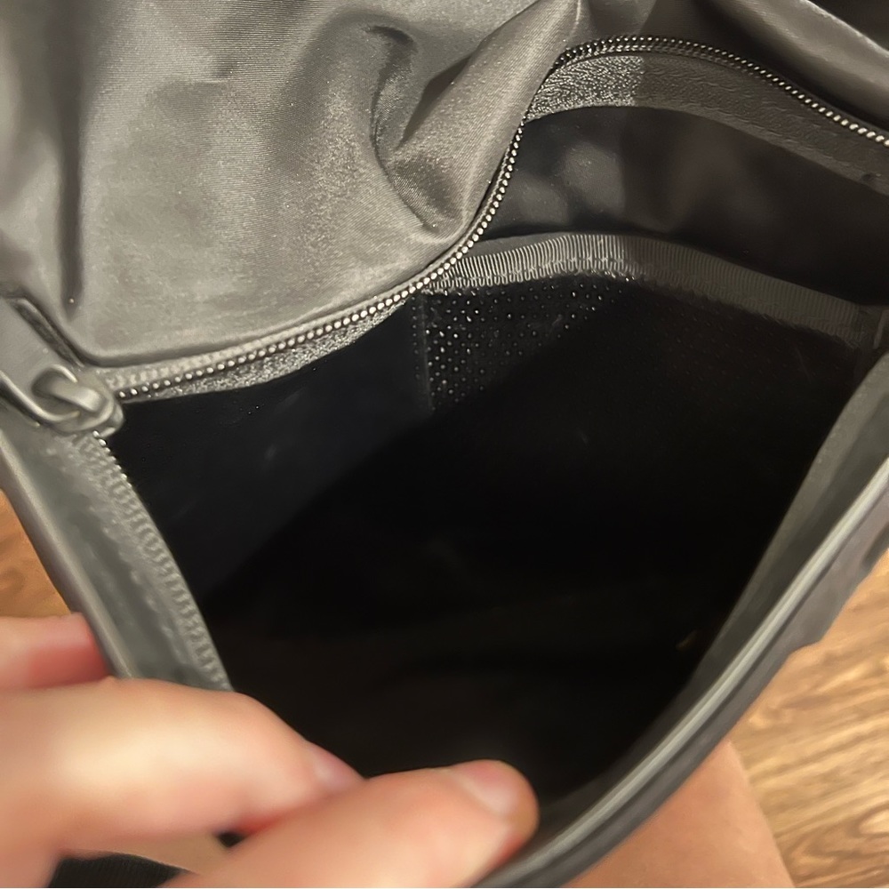 Lululemon Bag - Picture 7 of 11